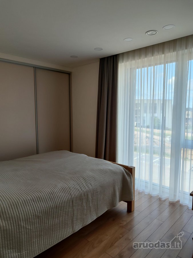 Parduodame jaukų ir šviesų 3 kambarių butą - nuotraukos Nr. 16