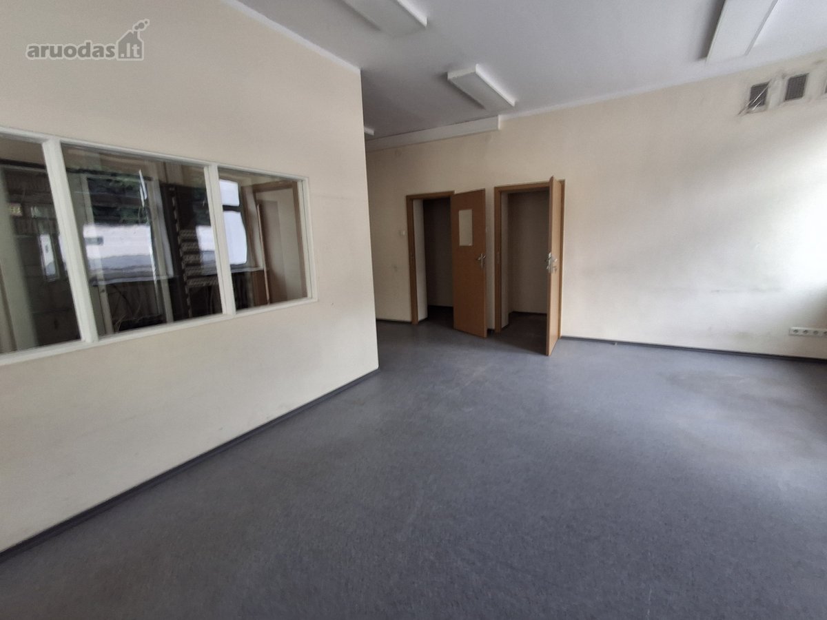 Parduodamas administracinis pastatas su žemės - nuotraukos Nr. 10