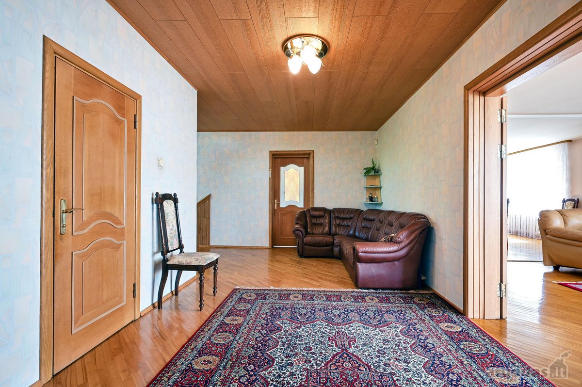 Parduodamas erdvus ir visiškai įrengtas - nuotraukos Nr. 10
