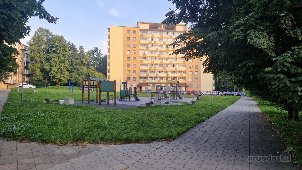 Parduodamas jaukus ir erdvus dviejų kambarių - nuotraukos Nr. 35