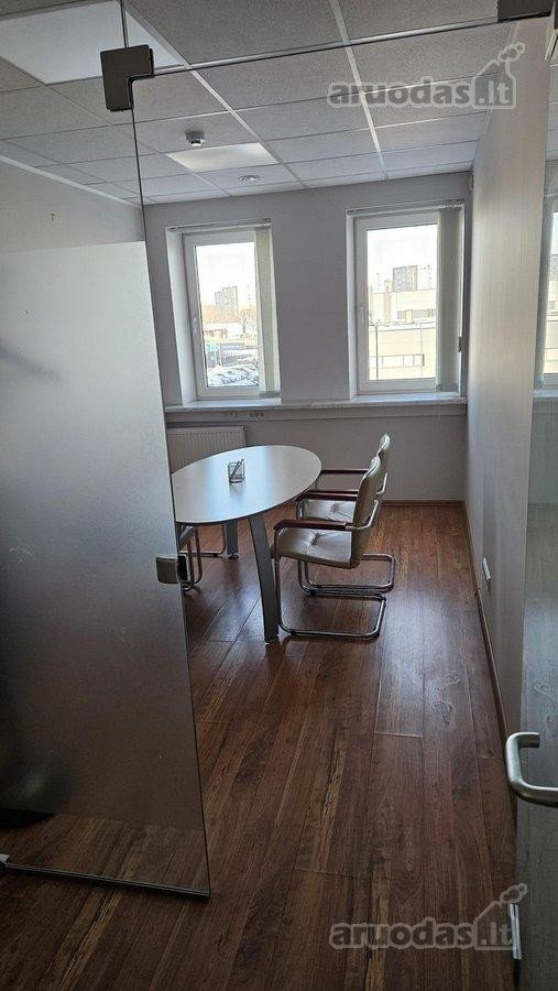 Parduodamos šviesios 210 m2 patalpos pasaže - nuotraukos Nr. 8