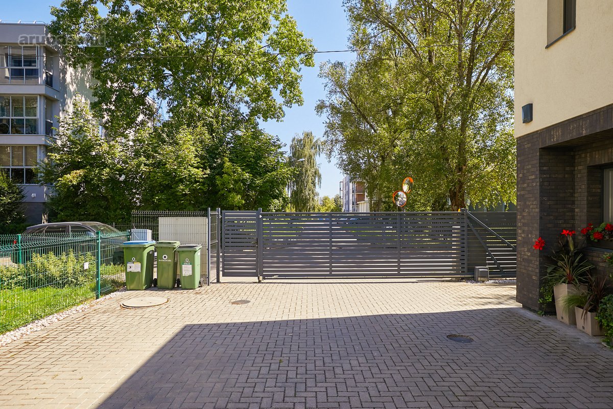 Parduodamas Pilnai Įrengtas Dviejų Aukštų - nuotraukos Nr. 47