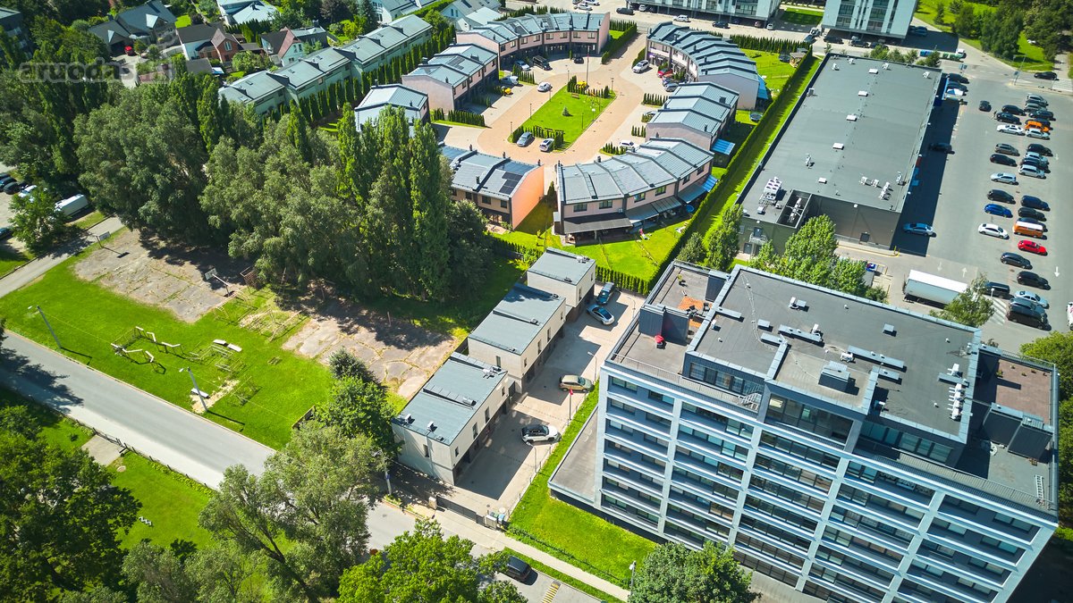 Parduodamas Pilnai Įrengtas Dviejų Aukštų - nuotraukos Nr. 49
