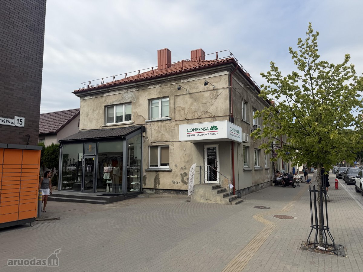 Kretingos miesto centre, šalia prekybos - nuotraukos Nr. 6