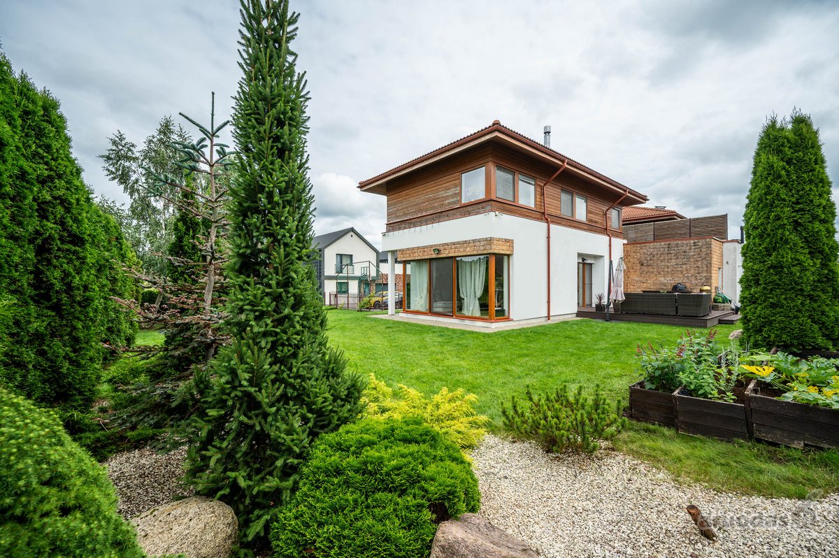 Šis erdvus dviejų aukštų namas, idealiai - nuotraukos Nr. 58