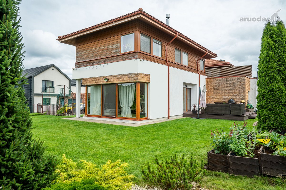 Šis erdvus dviejų aukštų namas, idealiai - nuotraukos Nr. 59