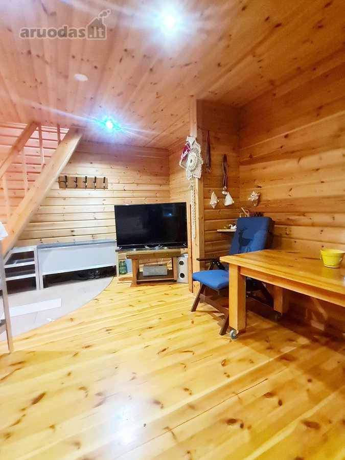 Sodo namas prie miško ir ežero - nuotraukos Nr. 8
