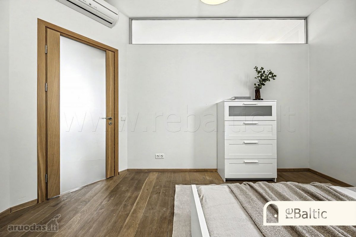 Stilingi trijų kambarių apartamentai viename - nuotraukos Nr. 26