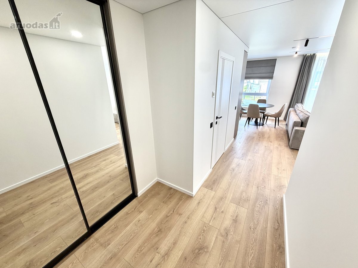 Parduodamas Ką Tik Kokybiškai Įrengtas Erdvus - nuotraukos Nr. 12