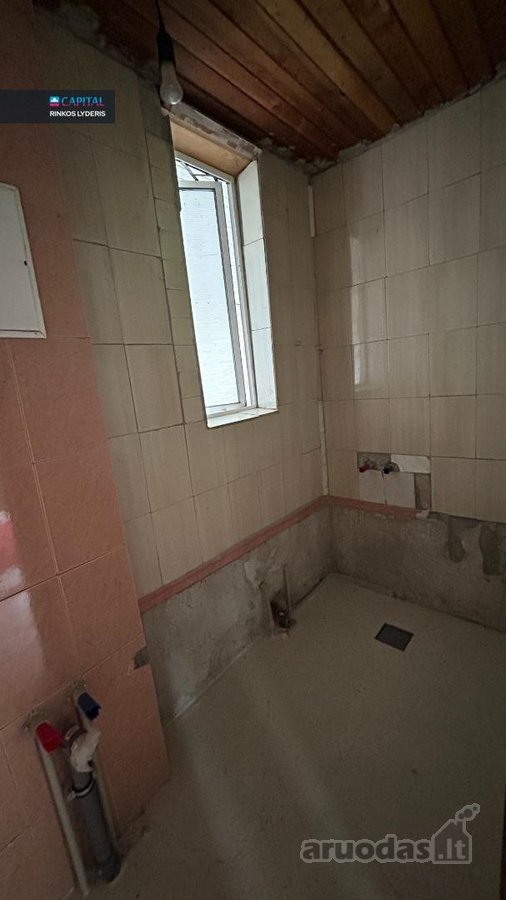 Pačiame miestelio centre parduodama - nuotraukos Nr. 16
