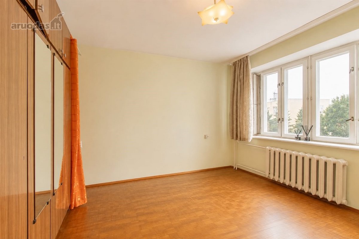 Parduodamas erdvus 2 kambarių butas miesto - nuotraukos Nr. 7