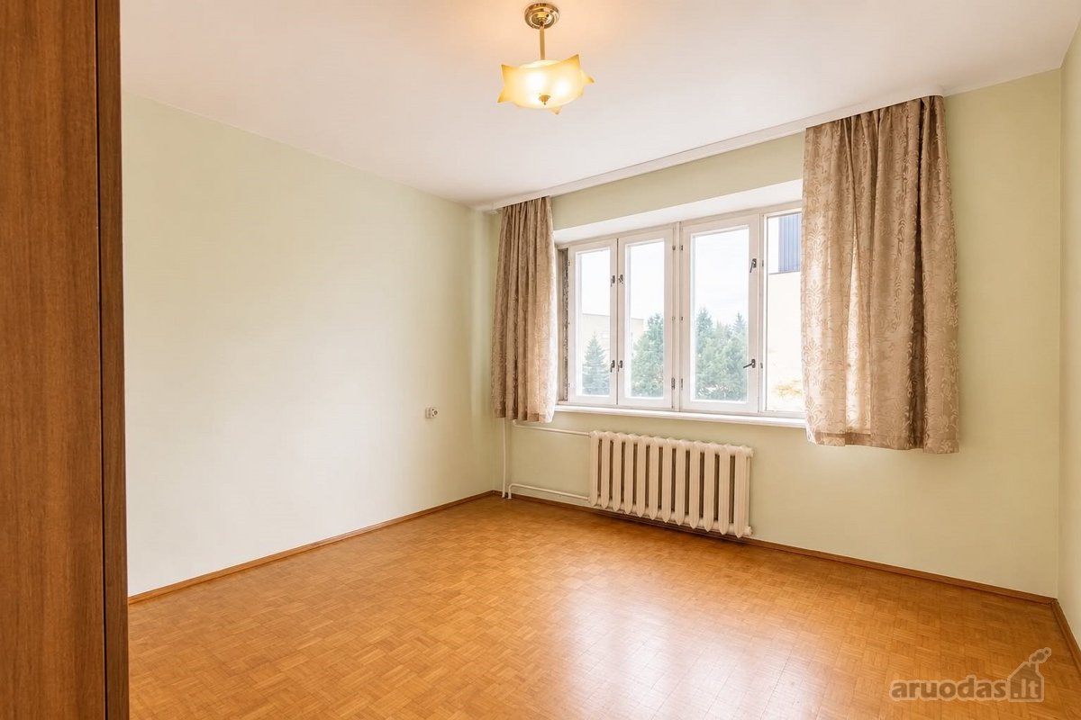 Parduodamas erdvus 2 kambarių butas miesto - nuotraukos Nr. 8