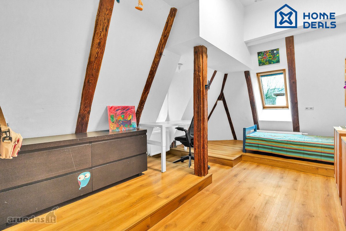 Šis erdvus ir autentiškas dviejų aukštų butas - nuotraukos Nr. 11