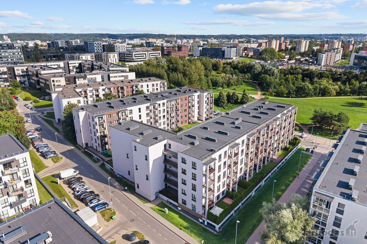 Parduodamas Išskirtinai Įrengtas 3 Kambarių - nuotraukos Nr. 41