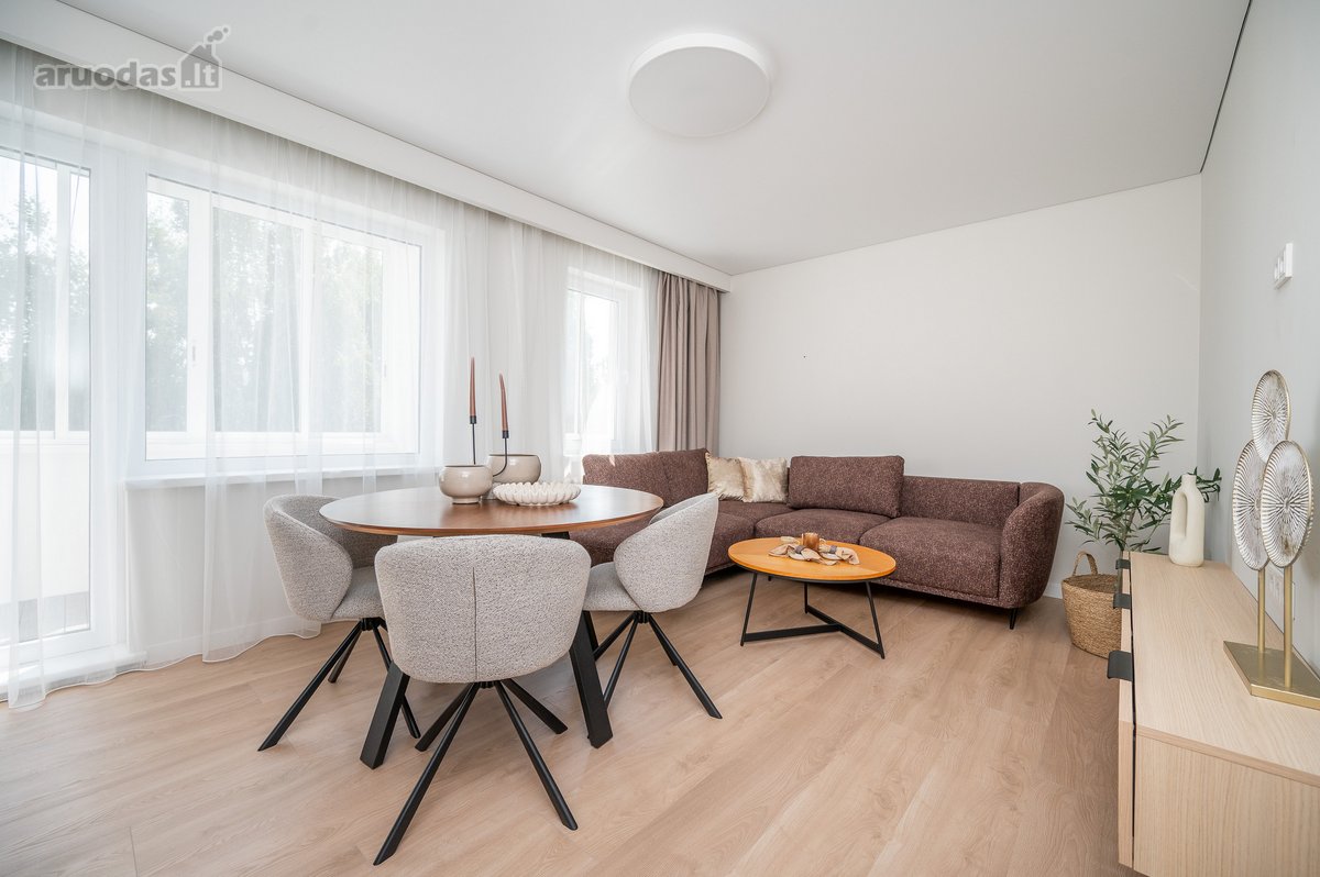Parduodamas naujai suremontuotas 3 kambarių - nuotraukos Nr. 6