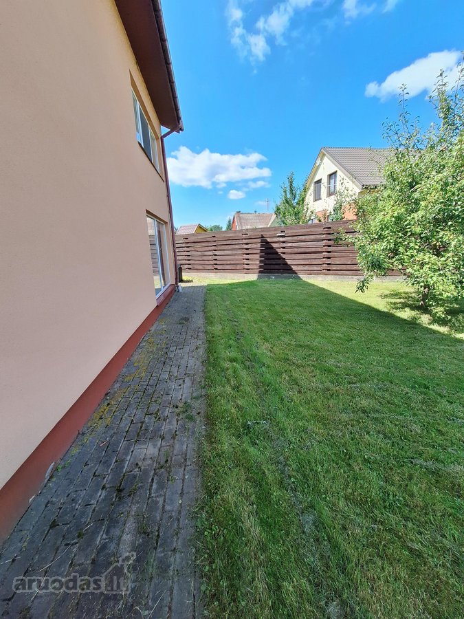Parduodama erdvi ir išskirtinė sodyba - nuotraukos Nr. 8