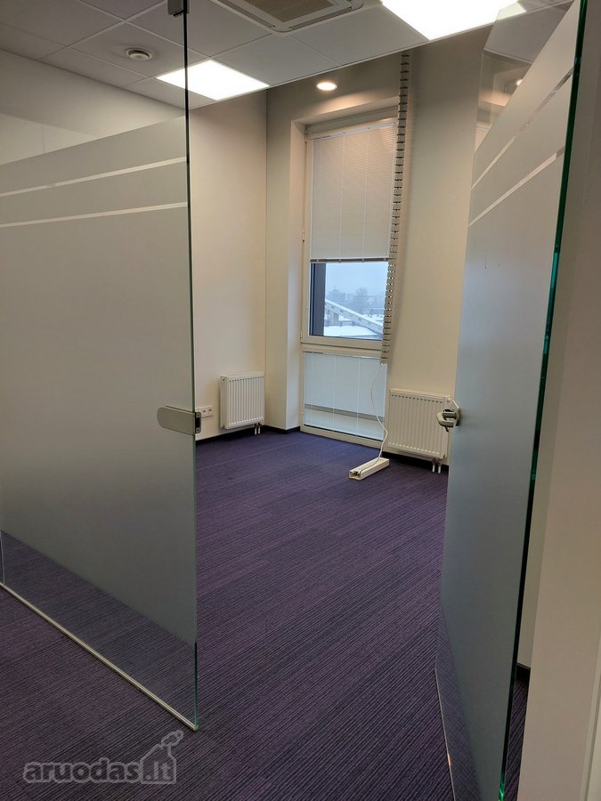 Nuomojamas biuras moderniame verslo centre - nuotraukos Nr. 2