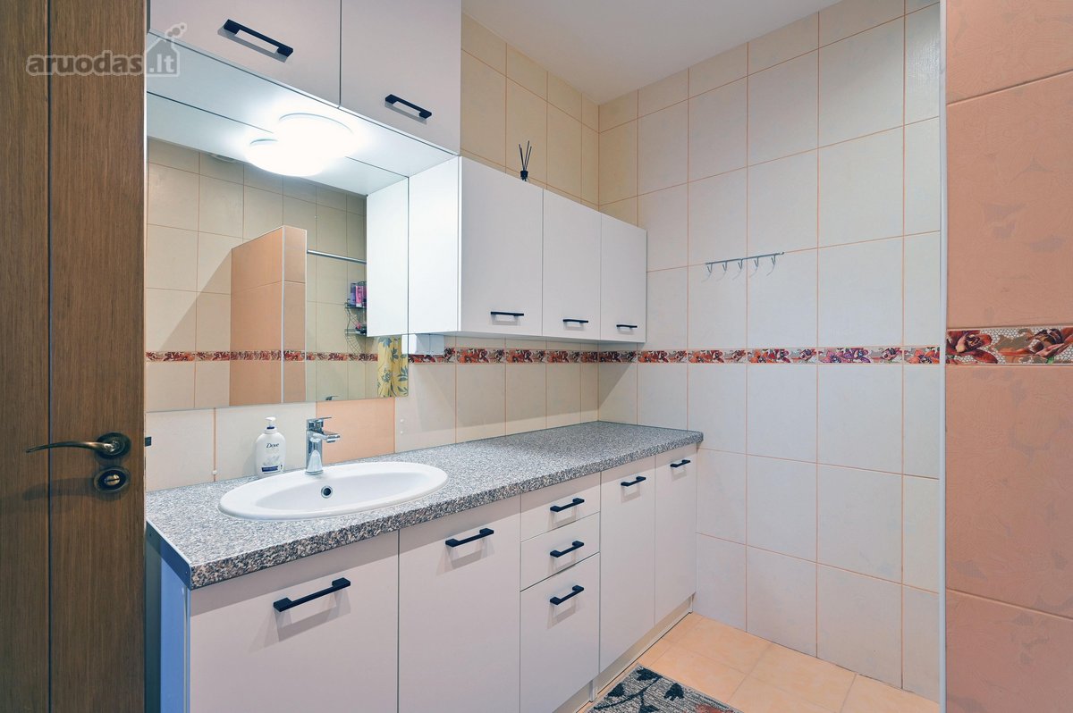 # Parduodamas 3 kambarių butas su privačiu - nuotraukos Nr. 15