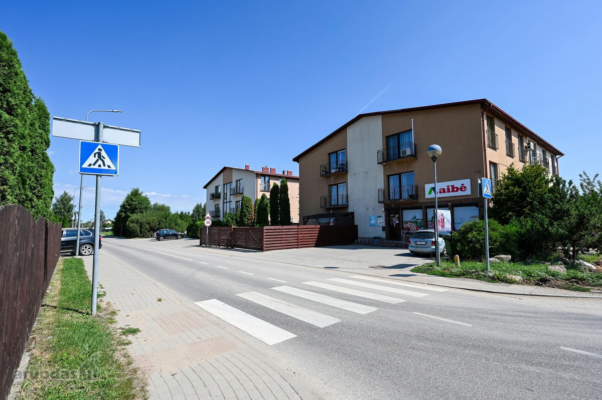 # Parduodamas 3 kambarių butas su privačiu - nuotraukos Nr. 24