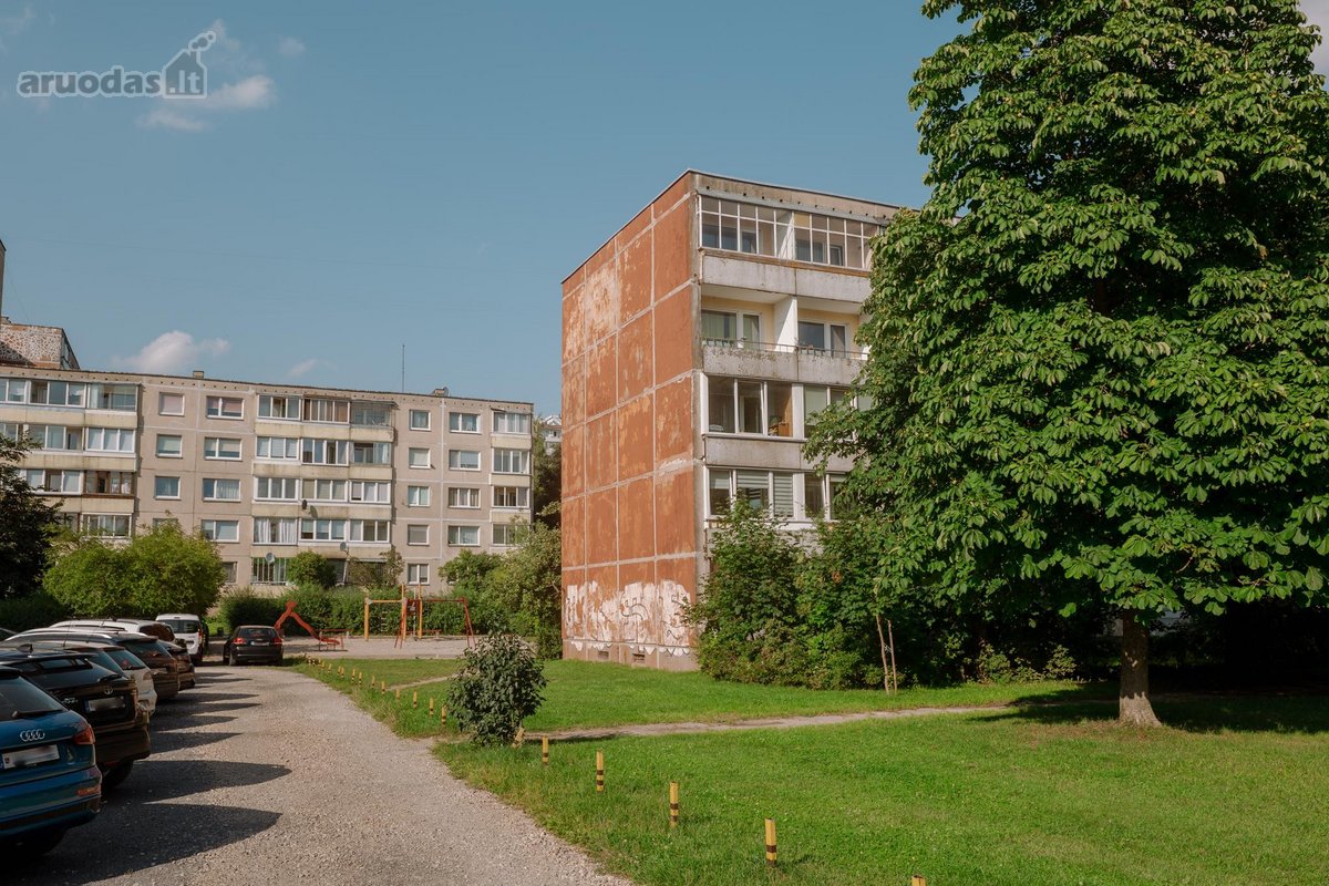 Žaliuojančių medžių apsuptyje, Karoliniškėse, - nuotraukos Nr. 14