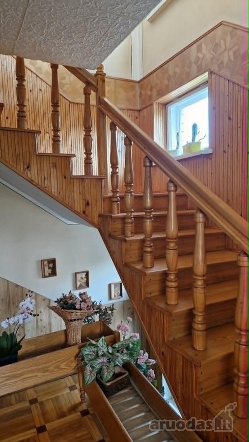 Parduodamas erdvus trijų aukštų namas su - nuotraukos Nr. 6