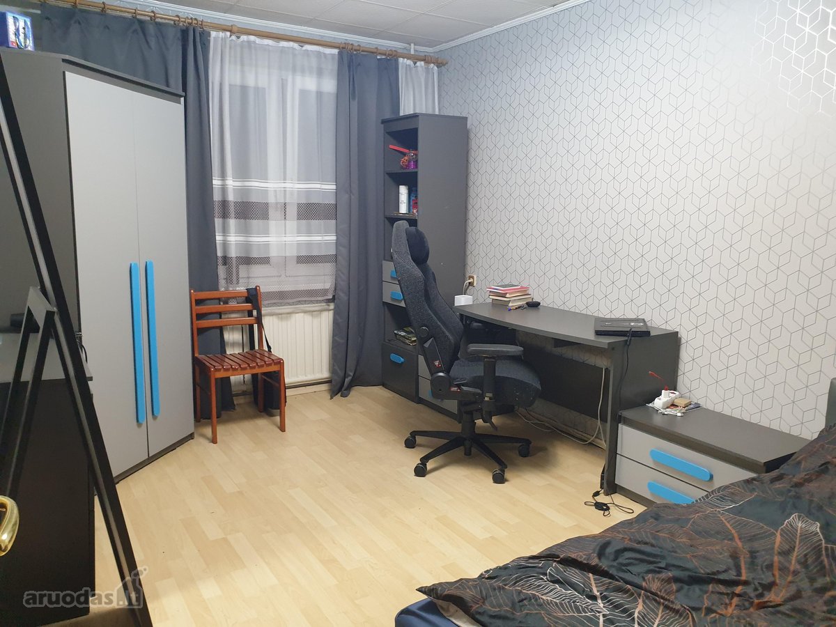 Parduodamas tvarkingas 3 kambarių butas (su - nuotraukos Nr. 24