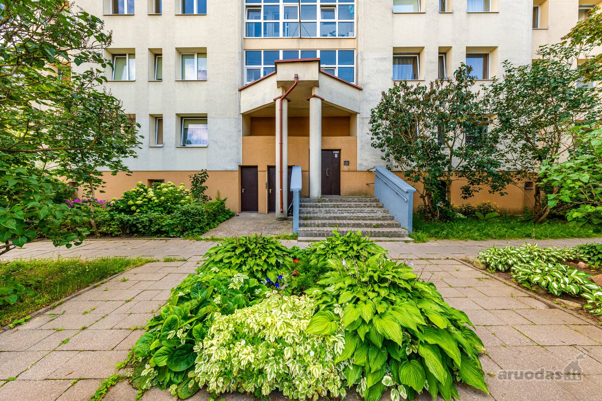 Parduodamas jaukus 3 kambarių butas - nuotraukos Nr. 2
