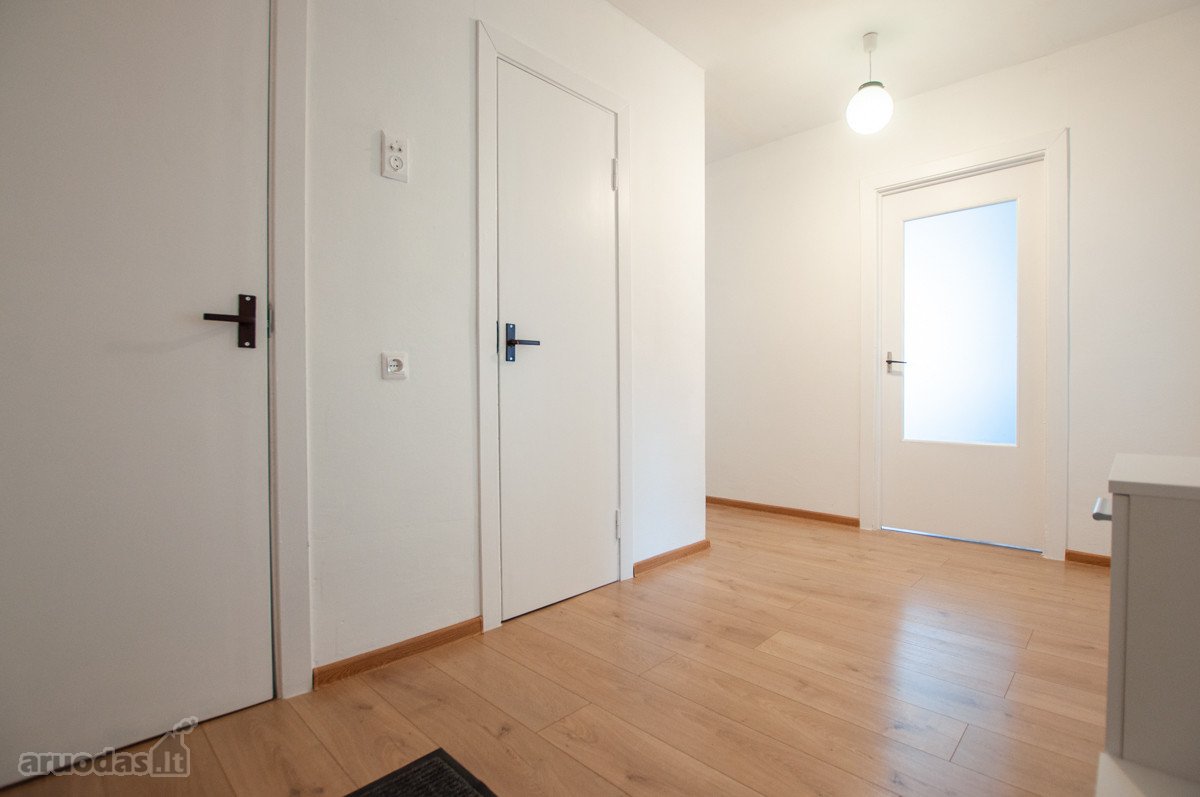 Suremontuotas 3 Atskirų Kambarių Butas - nuotraukos Nr. 6