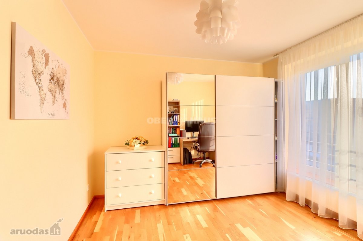 Parduodamas išskirtinis 4 kambarių butas per - nuotraukos Nr. 10