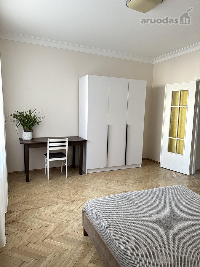 Išnuomojamas erdvus ir šviesus 3 kambarių - nuotraukos Nr. 5
