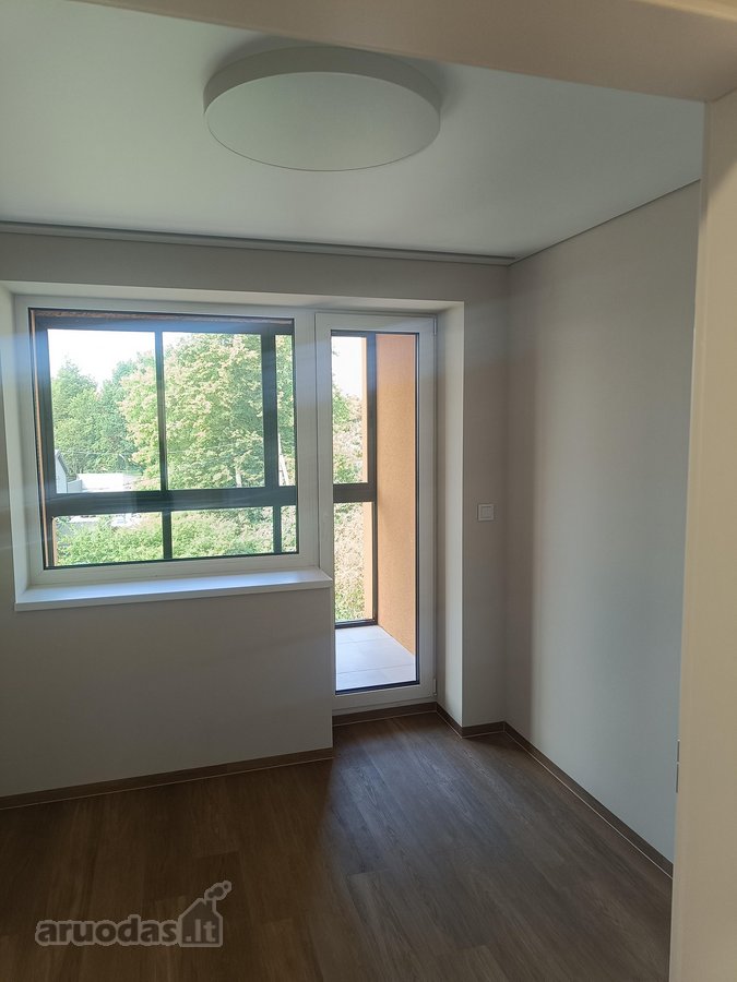 Parduodamas įrengtas 3 kambarių (62,29 m2) - nuotraukos Nr. 12