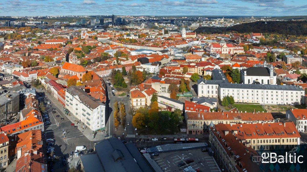 Parduodamas erdvus ir ypač jaukus 2 kambarių - nuotraukos Nr. 17