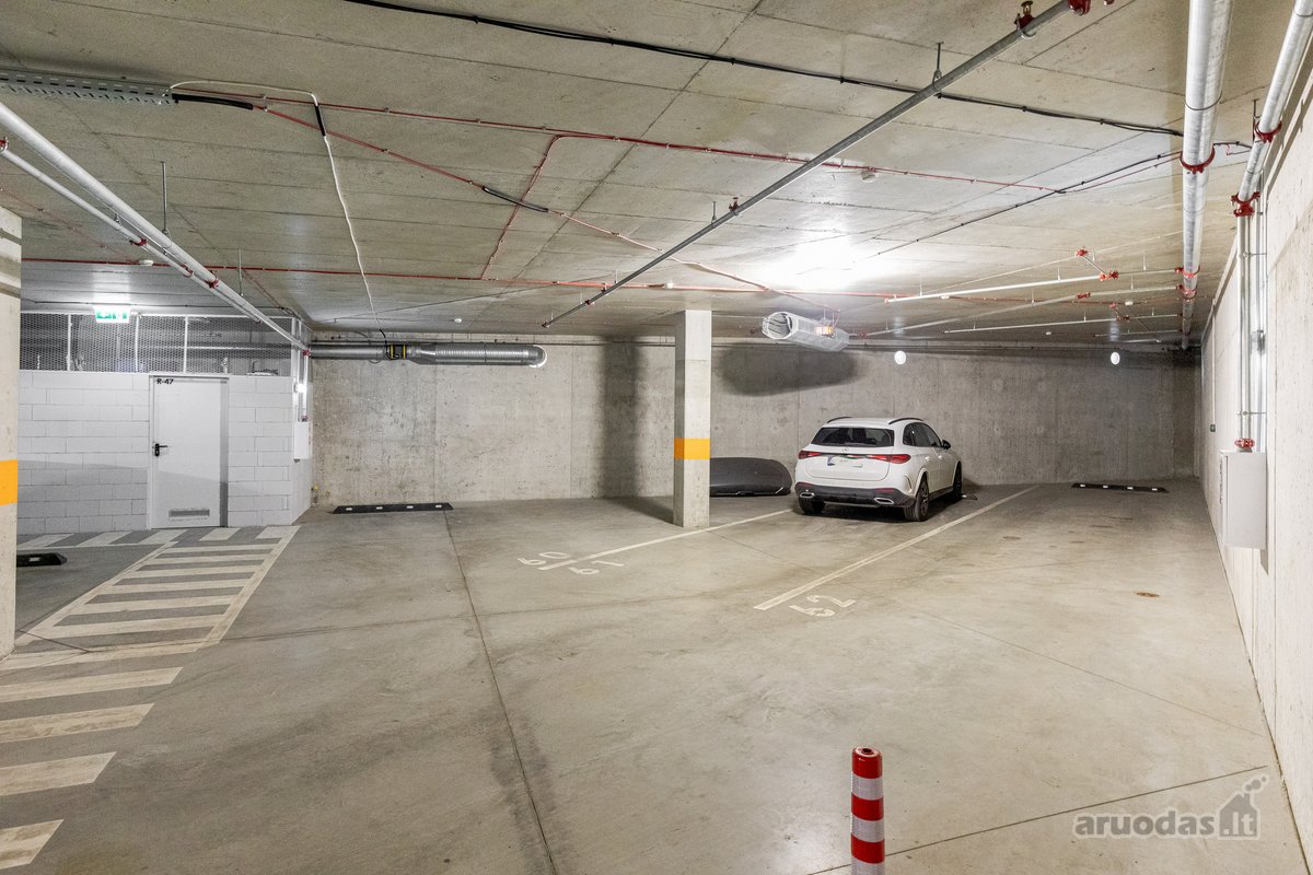 Išnuomojamas Erdvus 3 Kambarių Butas Šalia - nuotraukos Nr. 41