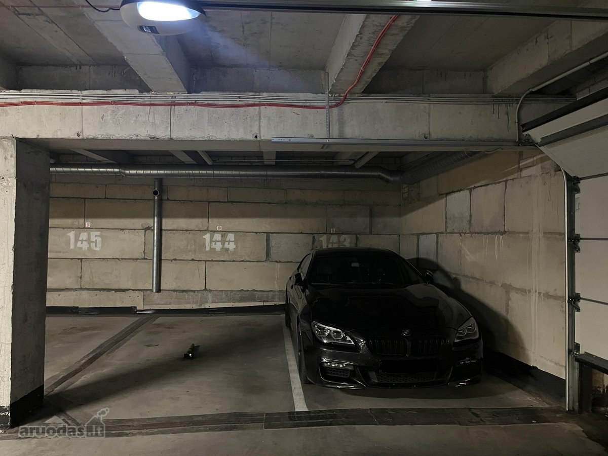 Nuomojamos 3 Automobilių Stovėjimo Vietos - nuotraukos Nr. 3