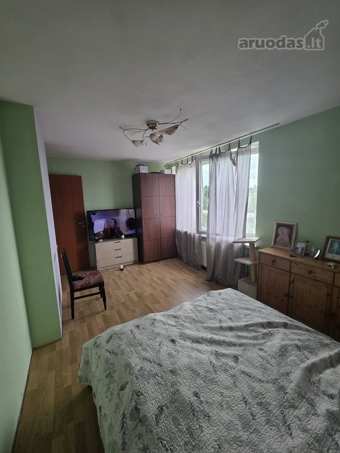 Parduodamas erdvus dviejų aukštų gyvenamasis - nuotraukos Nr. 37