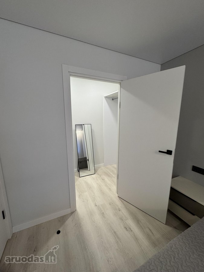 Išnuomojamas stilingas, dizainerio įrengtas 3 - nuotraukos Nr. 27