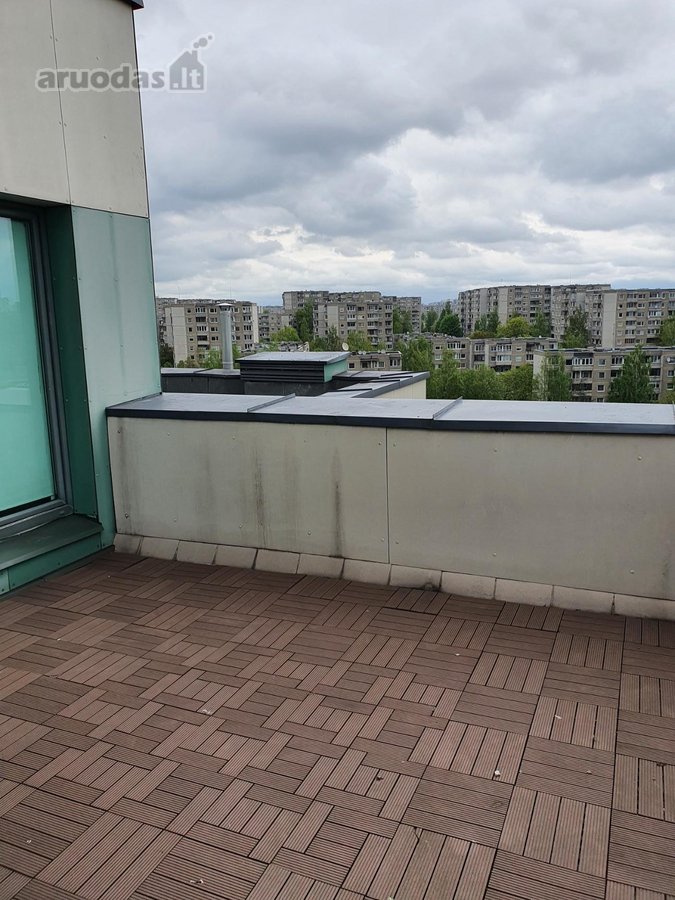 Išnuomojamas moderniai įrengtas 3-jų kambarių - nuotraukos Nr. 12