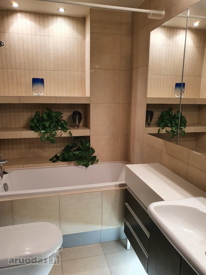Išnuomojamas moderniai įrengtas 3-jų kambarių - nuotraukos Nr. 17
