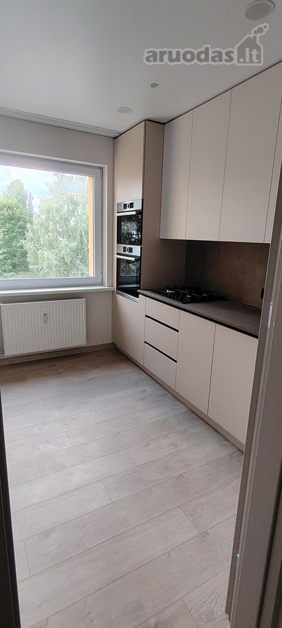 Parduodamas triju kambariu butas,pvonijos - nuotraukos Nr. 2