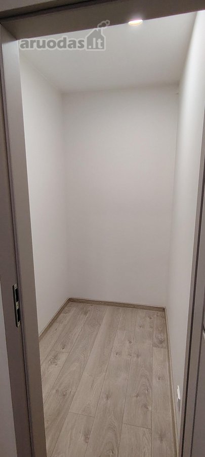 Parduodamas triju kambariu butas,pvonijos - nuotraukos Nr. 16