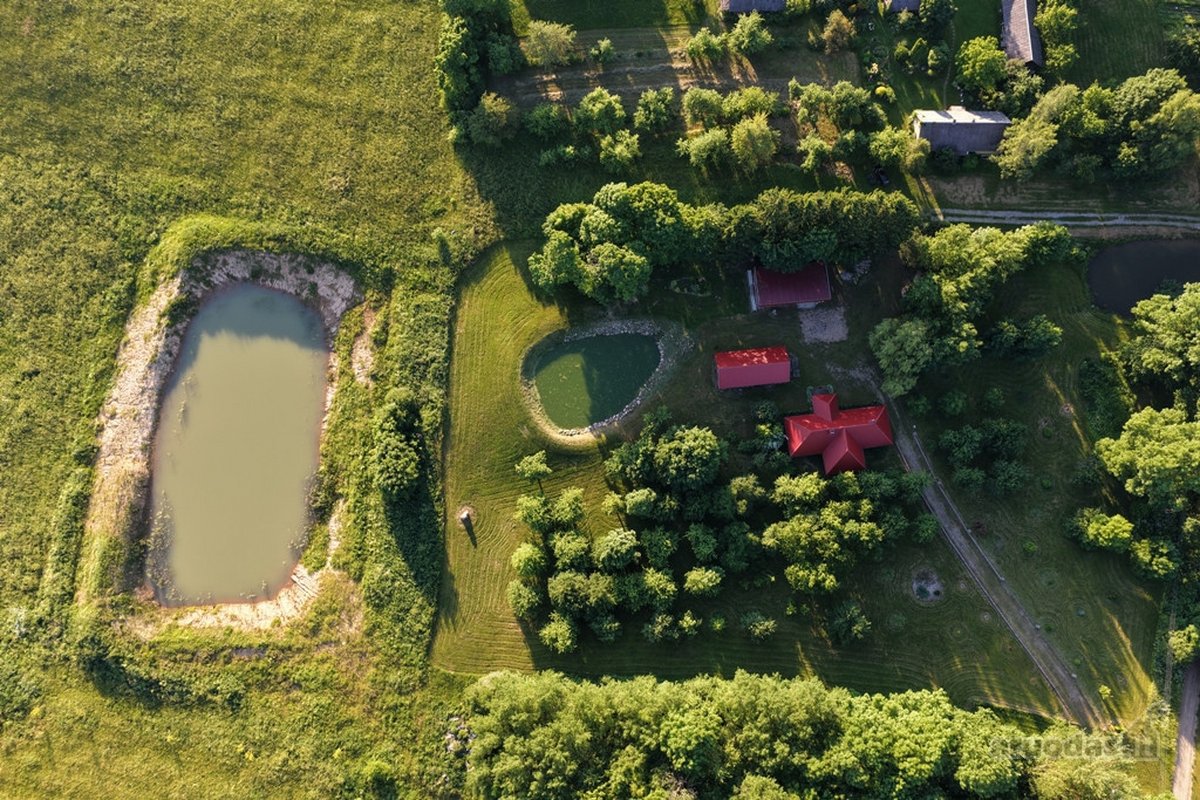 Kalvų, klonių ir žaliuojančių sodų apsuptyje - nuotraukos Nr. 7