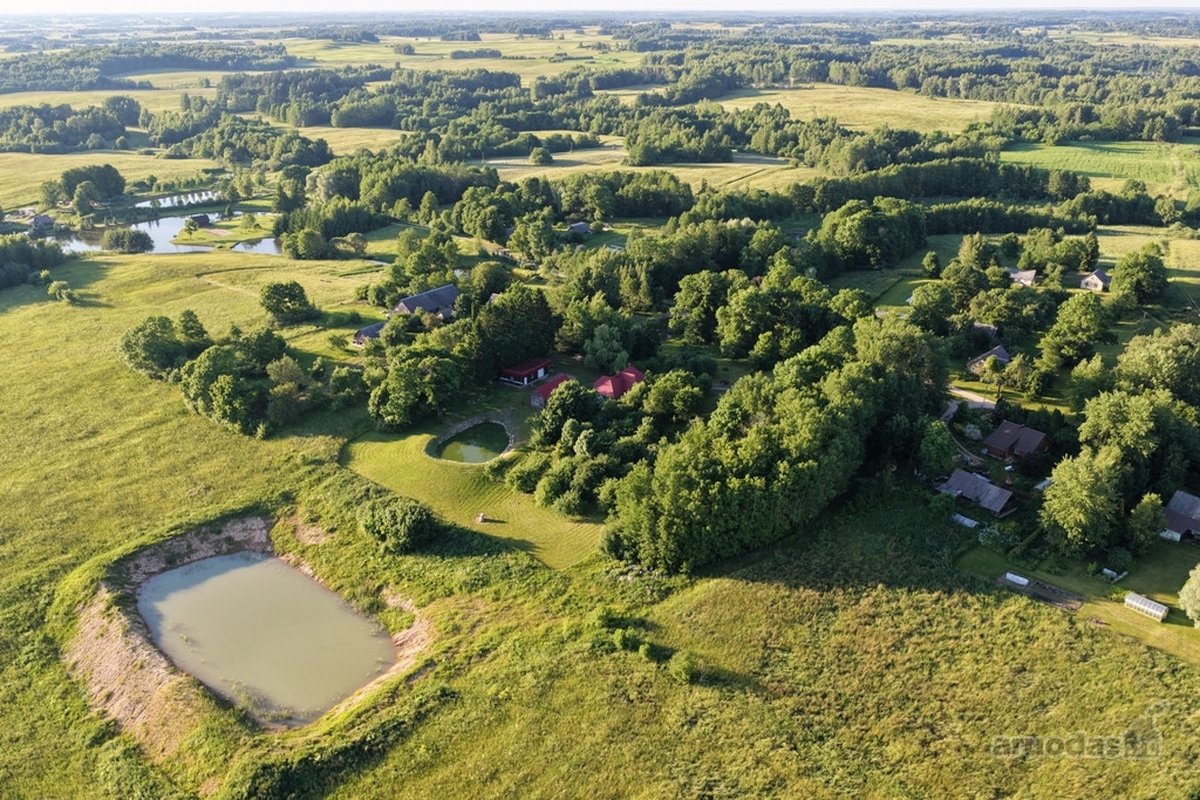 Kalvų, klonių ir žaliuojančių sodų apsuptyje - nuotraukos Nr. 24