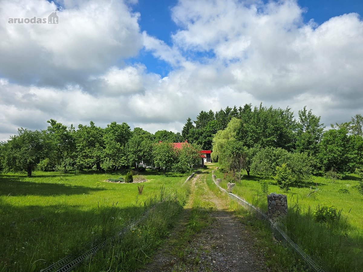 Kalvų, klonių ir žaliuojančių sodų apsuptyje - nuotraukos Nr. 34