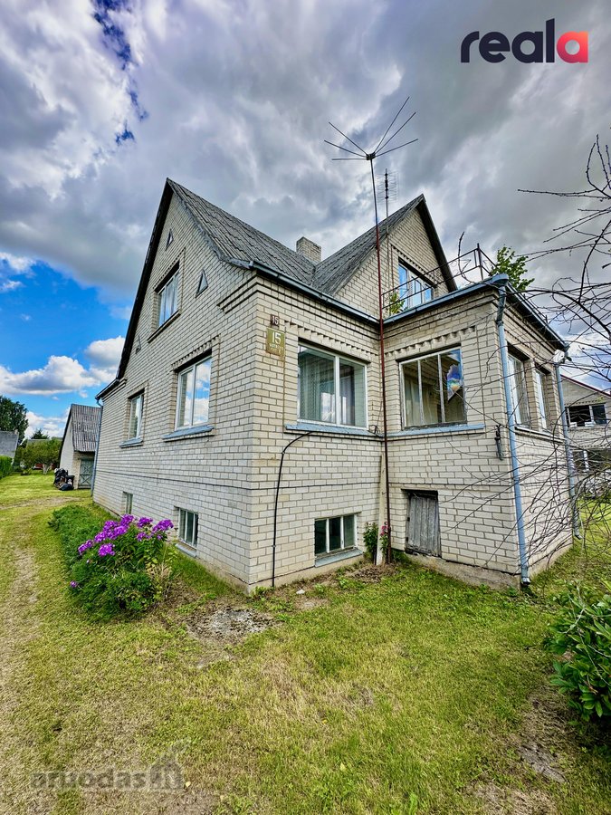 Erdvus mūrinis namas su 15 arų sklypu - nuotraukos Nr. 28