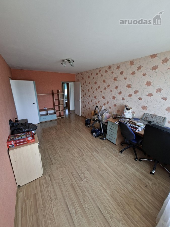 Parduodamas erdvus 4 kambarių, 87 kv. m butas - nuotraukos Nr. 9