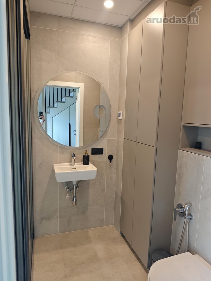 Moderniai Įrengtas 4 Kambarių Kotedžas - nuotraukos Nr. 12