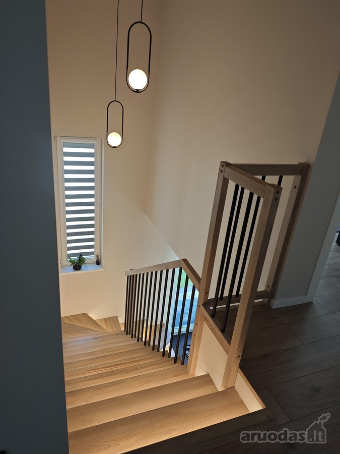 Moderniai Įrengtas 4 Kambarių Kotedžas - nuotraukos Nr. 15