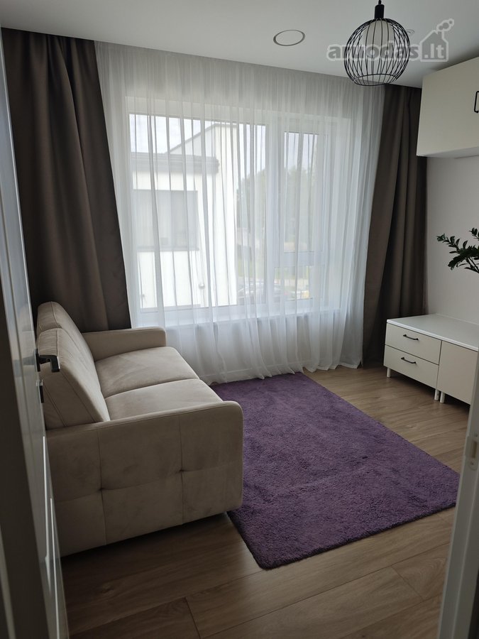 Moderniai Įrengtas 4 Kambarių Kotedžas - nuotraukos Nr. 19