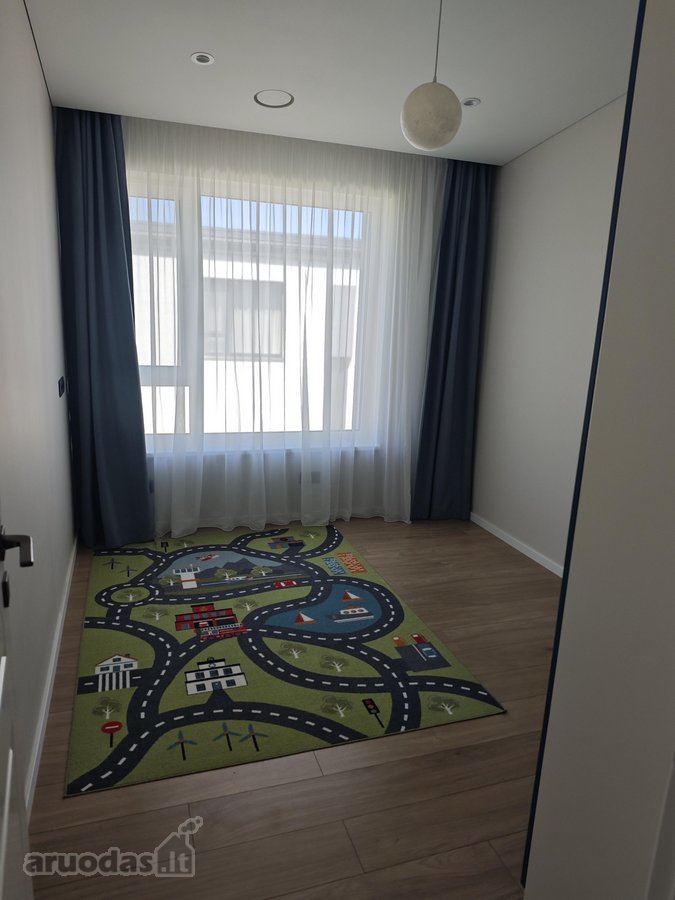 Moderniai Įrengtas 4 Kambarių Kotedžas - nuotraukos Nr. 21