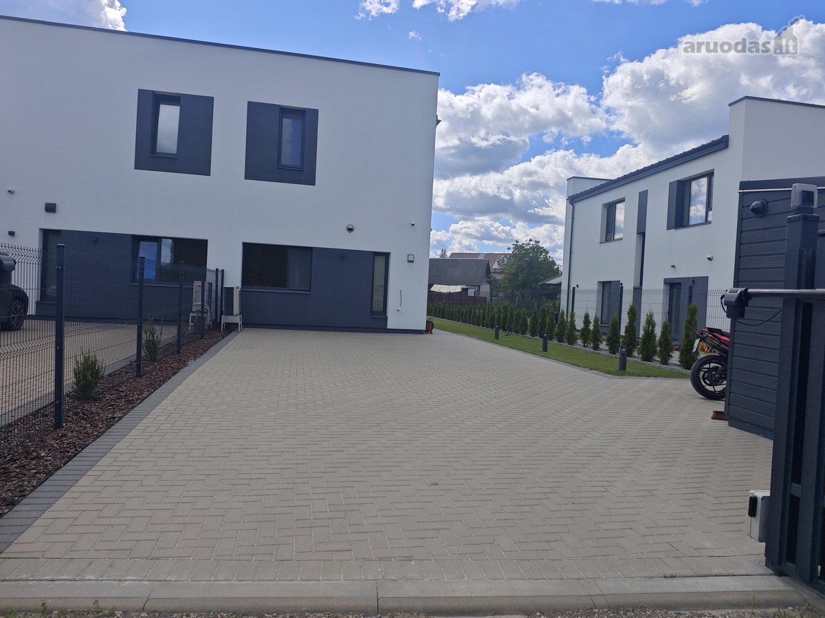 Moderniai Įrengtas 4 Kambarių Kotedžas - nuotraukos Nr. 29